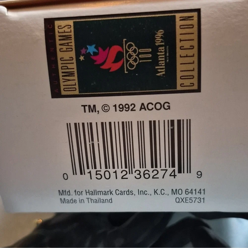 Hallmark this lot